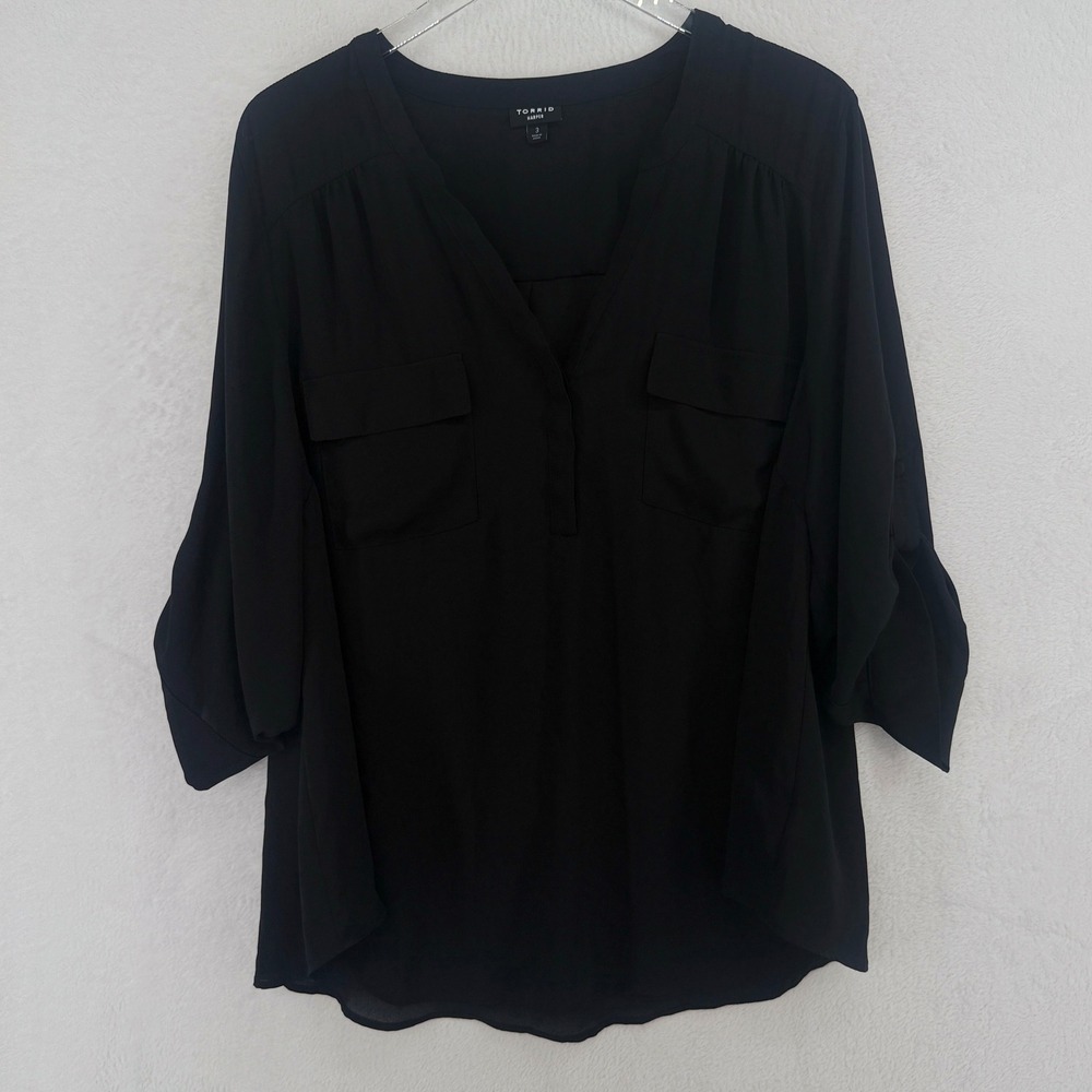 Torrid Harper Blouse Womens 3 Black Georgette Roll Tab Sleeve V-Neck Pullover